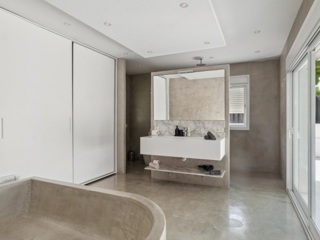 8 Slaapkamer Villa in Nueva Andalucía