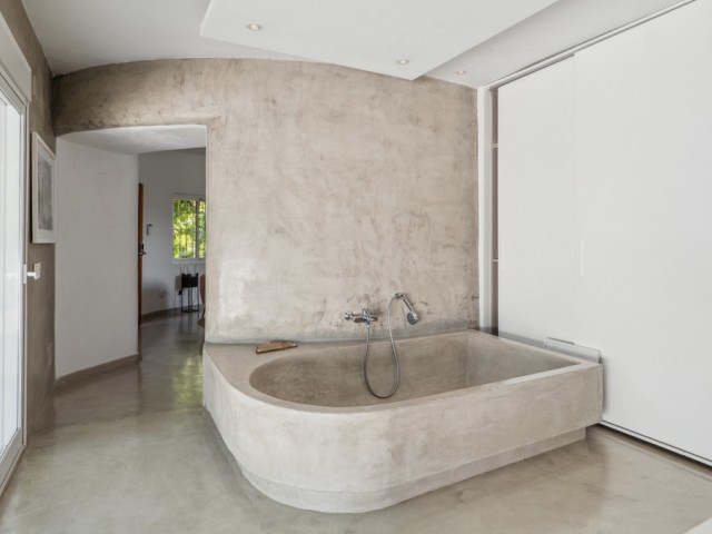 8 Slaapkamer Villa in Nueva Andalucía