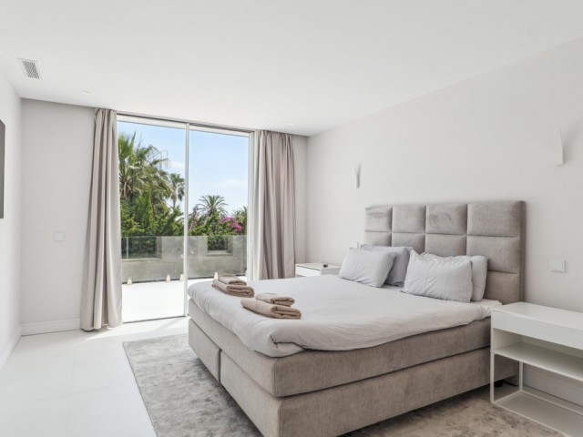 8 Slaapkamer Villa in Nueva Andalucía