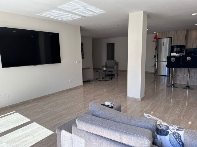 6 Slaapkamer Villa in Nueva Andalucía