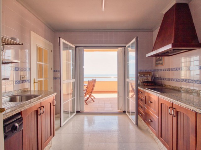 3 Bedrooms Apartment in Manilva