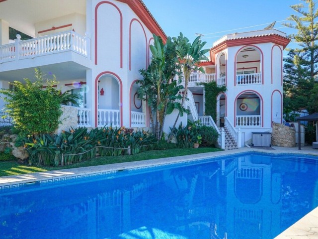 7 Schlafzimmer Villa in Las Chapas