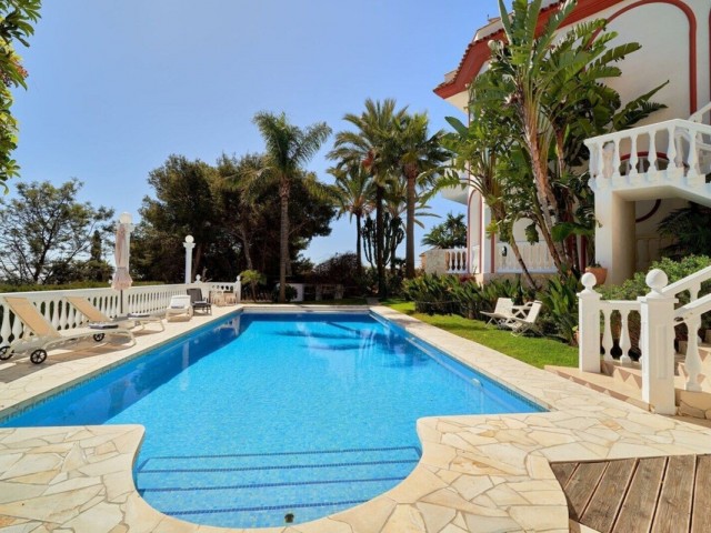 7 Schlafzimmer Villa in Las Chapas