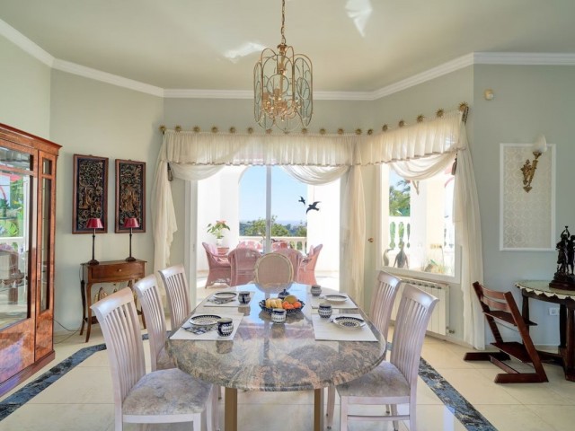 7 Schlafzimmer Villa in Las Chapas