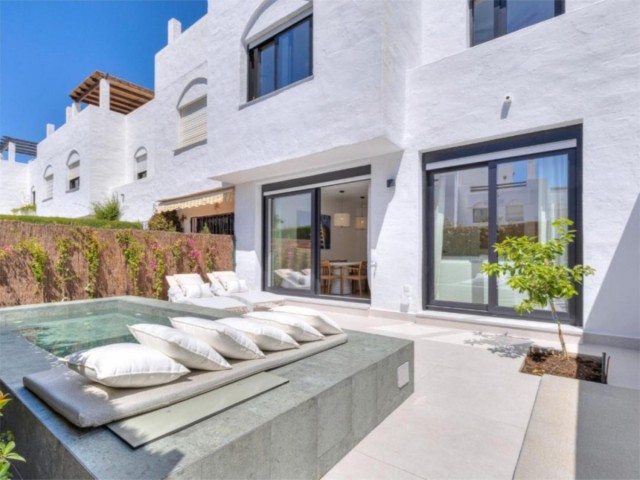 4 Schlafzimmer Villa in San Pedro de Alcántara