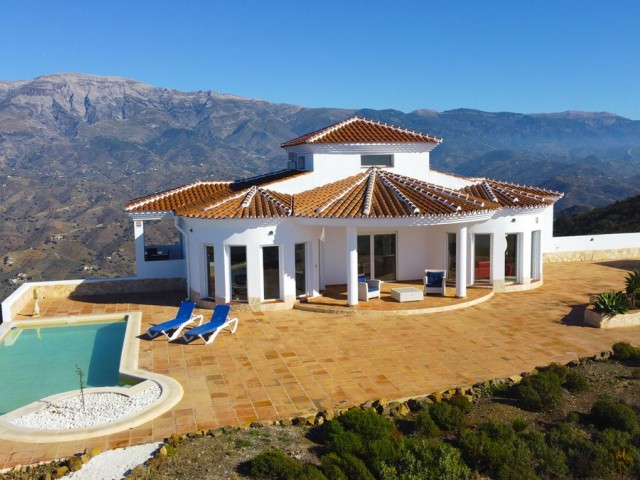 3 Bedrooms Villa in Arenas