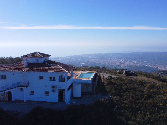 3 Bedrooms Villa in Arenas