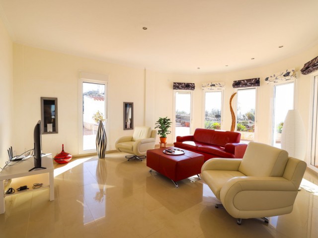 3 Bedrooms Villa in Arenas