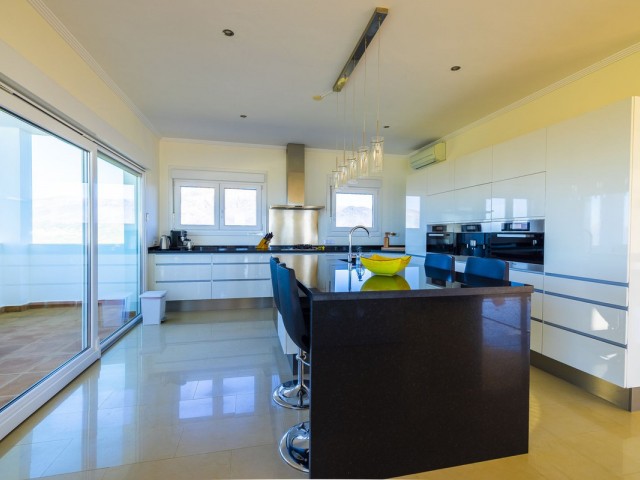 3 Bedrooms Villa in Arenas