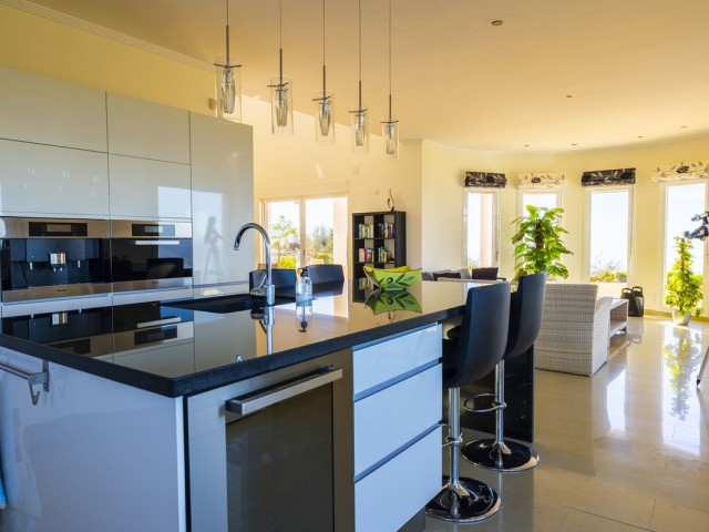 3 Bedrooms Villa in Arenas