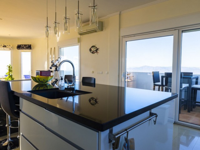 3 Bedrooms Villa in Arenas