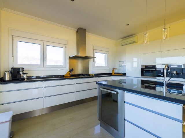 3 Bedrooms Villa in Arenas