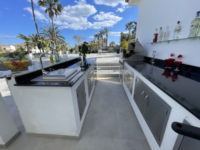 10 Schlafzimmer Villa in Atalaya