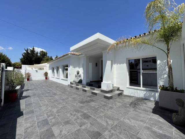 10 Schlafzimmer Villa in Atalaya