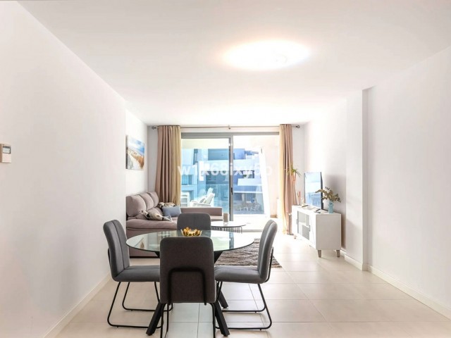 Apartamento con 2 Dormitorios  en Selwo