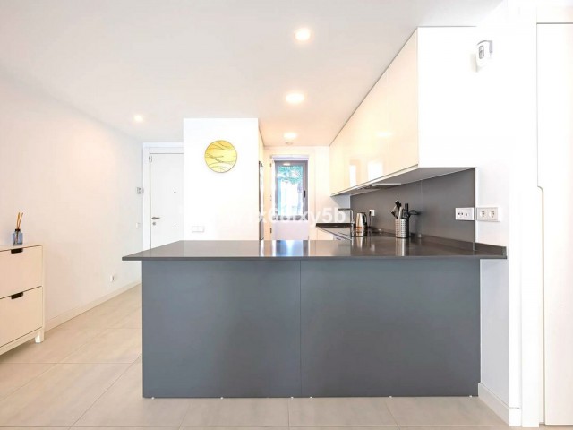 Apartamento con 2 Dormitorios  en Selwo