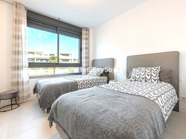 Apartamento con 2 Dormitorios  en Selwo