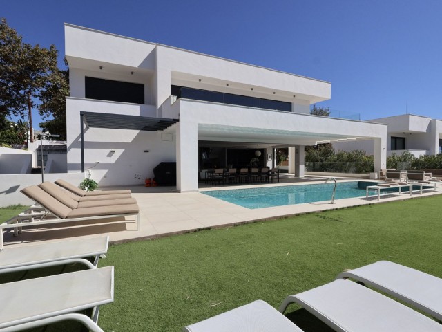 6 Sovrums Villa i Benalmadena Costa