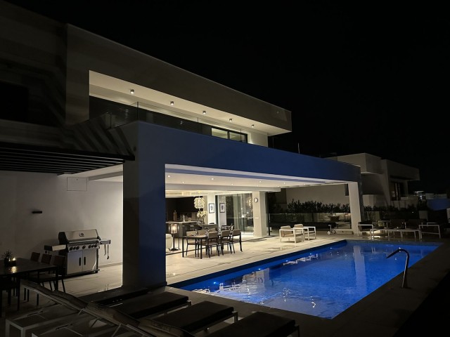 6 Schlafzimmer Villa in Benalmadena Costa