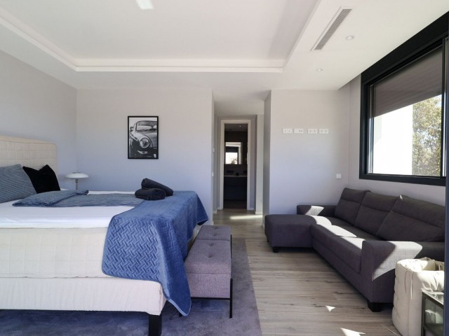 6 Schlafzimmer Villa in Benalmadena Costa