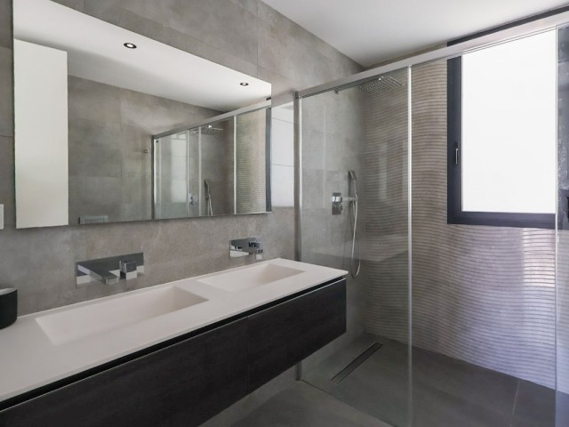 6 Schlafzimmer Villa in Benalmadena Costa
