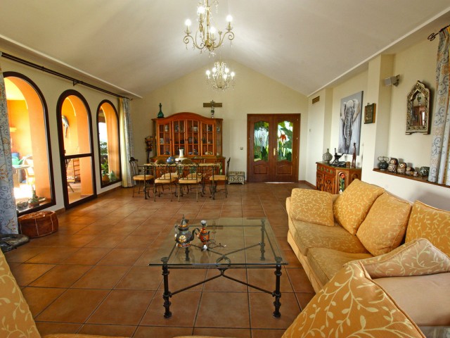 Villa avec 4 Chambres  à Alhaurín de la Torre