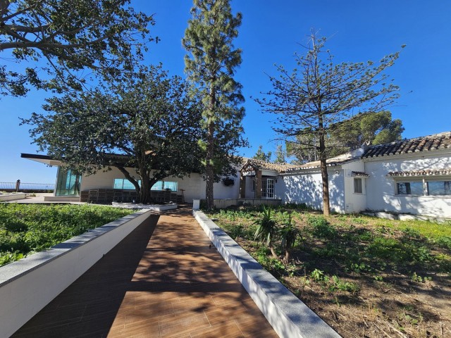 6 Soveroms Villa i Mijas