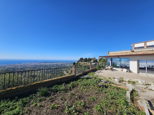 6 Soveroms Villa i Mijas