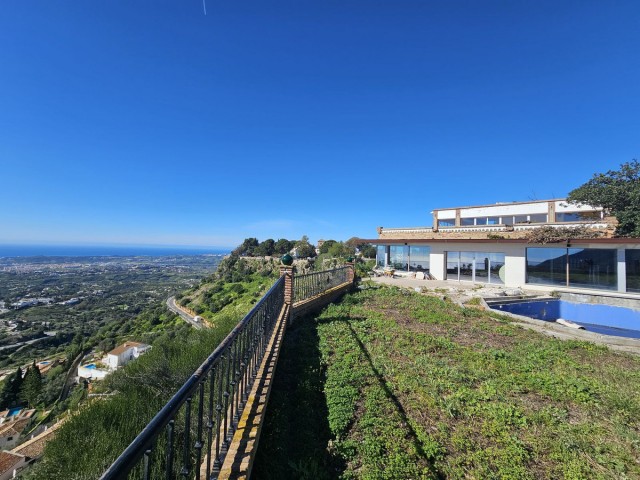 6 Soveroms Villa i Mijas