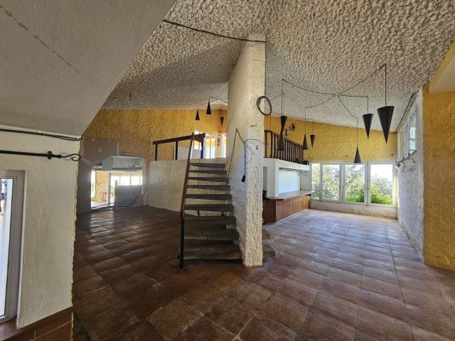 6 Soveroms Villa i Mijas