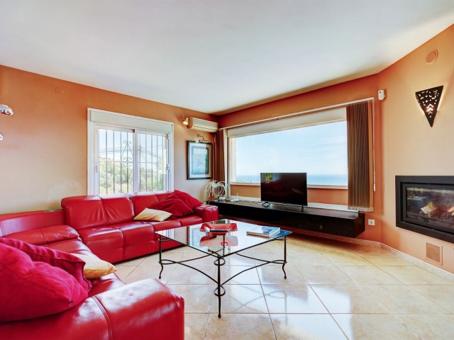 Villa con 5 Dormitorios  en La Capellania