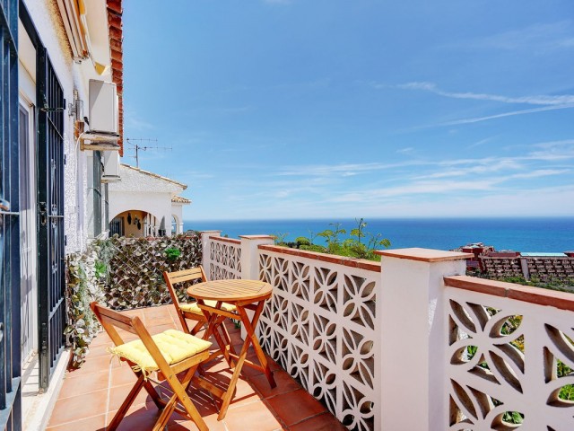 Villa con 5 Dormitorios  en La Capellania