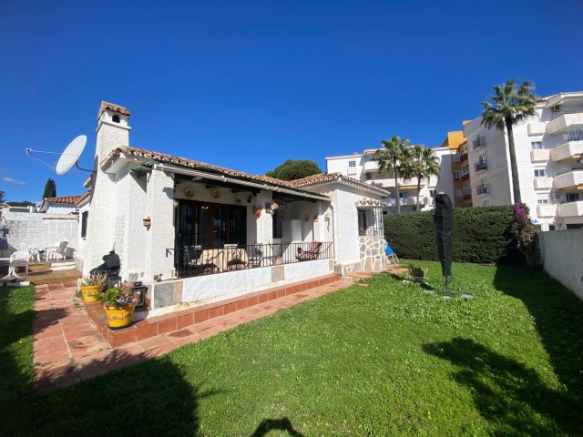 2 Bedrooms Villa in Calahonda