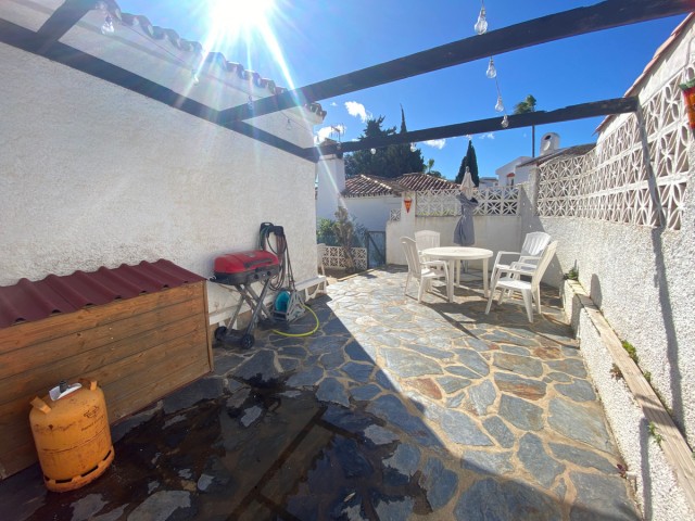 2 Bedrooms Villa in Calahonda