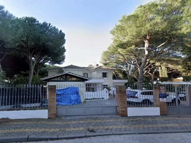 Villa con 3 Dormitorios  en Marbella
