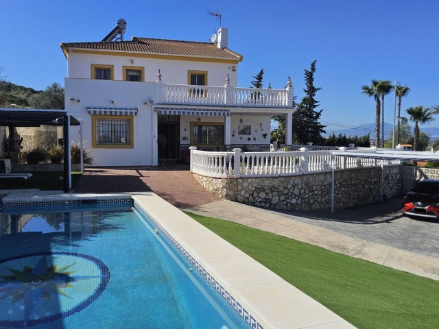 Villa, Alhaurín de la Torre, R5034919