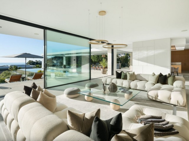 Villa con 8 Dormitorios  en Benahavís