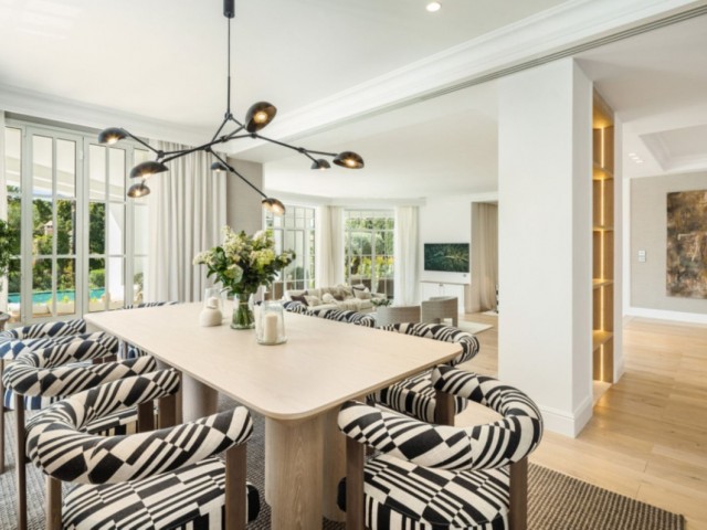 5 Slaapkamer Villa in Nueva Andalucía