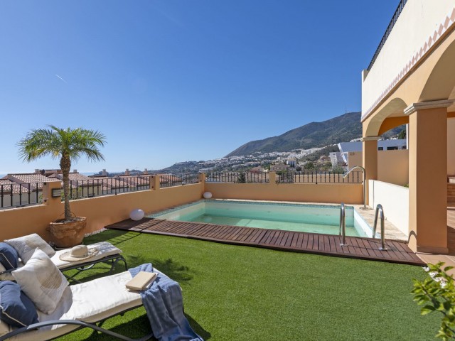 4 Bedrooms Villa in Benalmadena