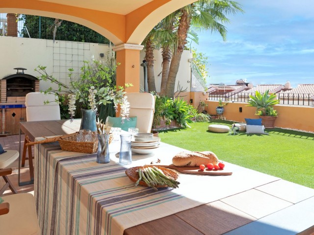 4 Bedrooms Villa in Benalmadena