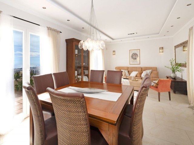 4 Bedrooms Villa in Benalmadena