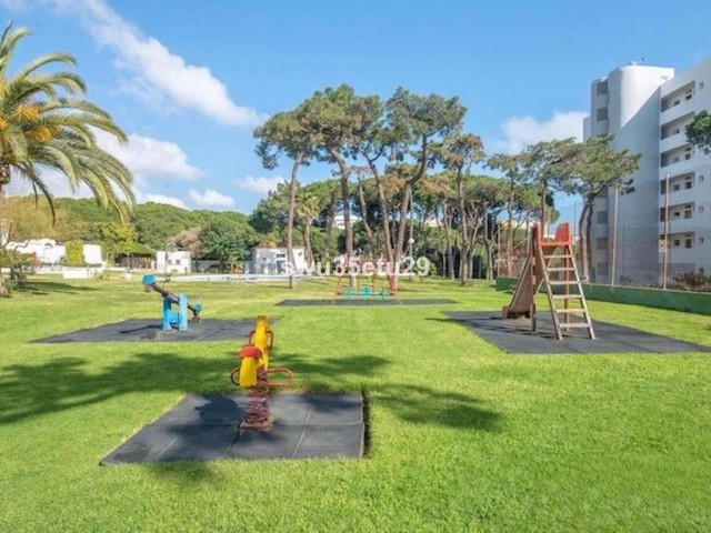 1 Bedrooms Apartment in Calahonda