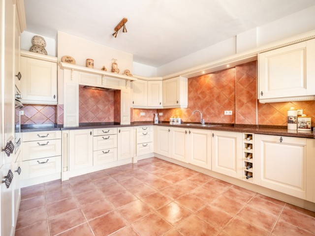 4 Slaapkamer Villa in El Rosario