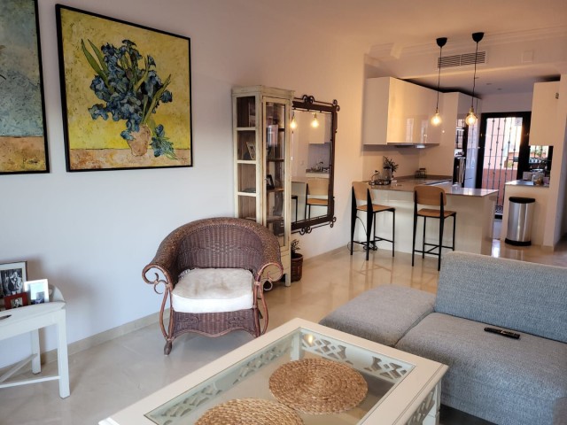 Apartamento, Elviria, R5038774