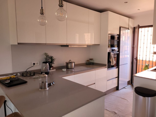 Apartamento, Elviria, R5038774