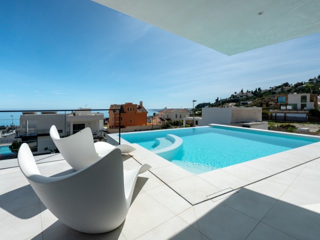 4 Bedrooms Villa in Benalmadena