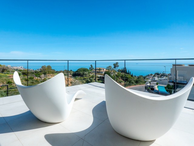 4 Bedrooms Villa in Benalmadena