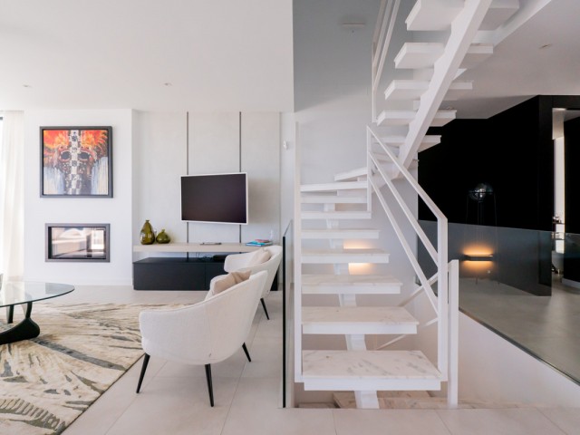 4 Bedrooms Villa in Benalmadena