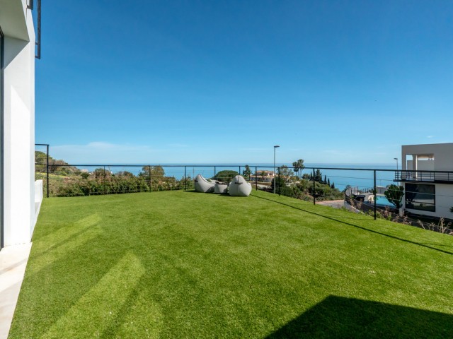 4 Bedrooms Villa in Benalmadena