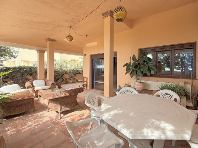 4 Schlafzimmer Reihenhaus in Casares Playa